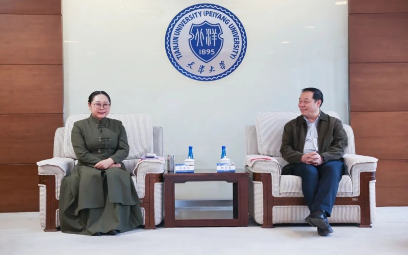 張榮華主席應(yīng)邀出席天津大學創(chuàng)業(yè)大講堂活動，張君婷總裁作主題演講