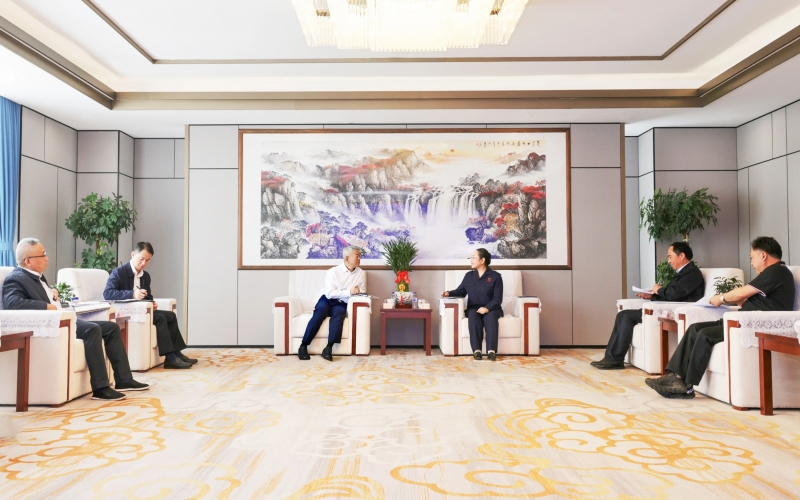 國網(wǎng)天津市電力公司董事長、黨委書記郭銘群深入榮程集團(tuán)走訪調(diào)研